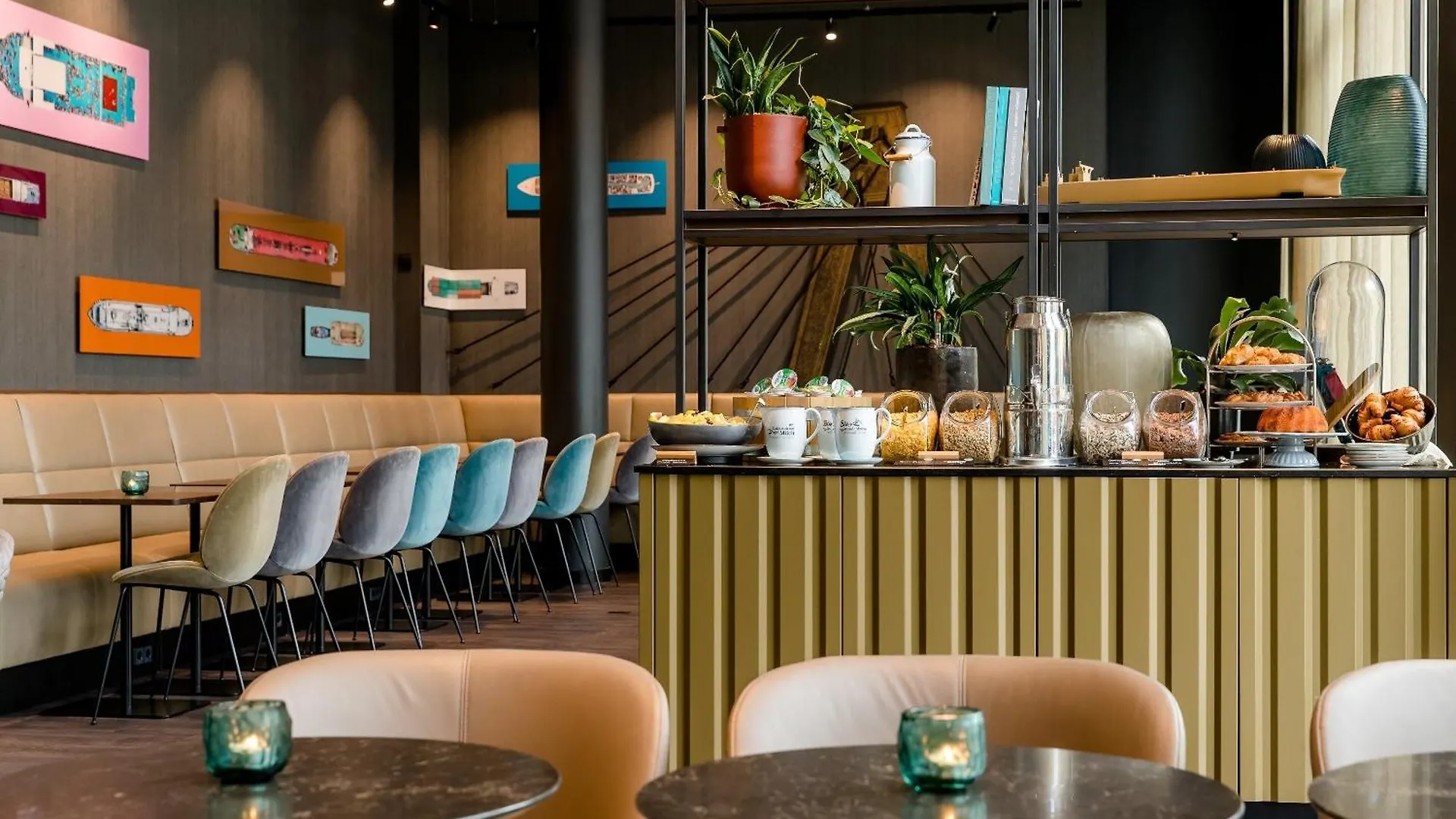 *** Отель Motel One Koeln-Altstadt Германия