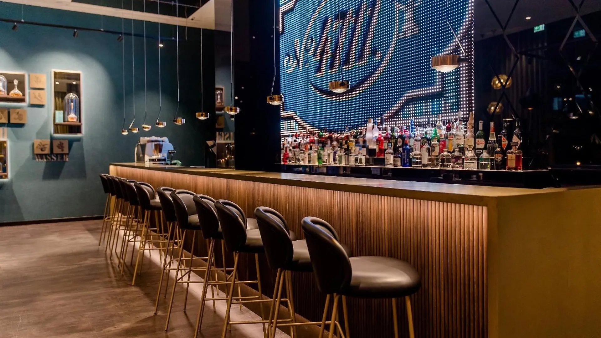 Motel One Koeln-Altstadt Германия